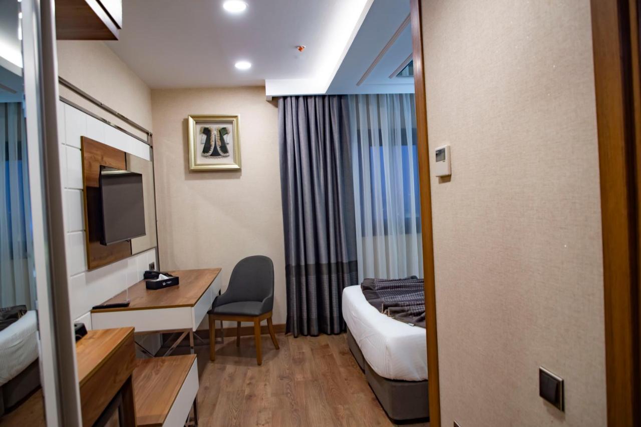 United Hotel International Yaoundé Extérieur photo